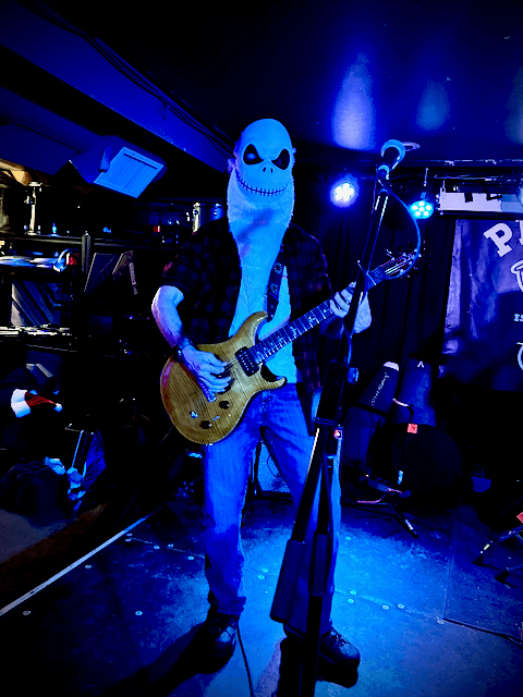 IMG 3114 (2025 1204 Tori Morley Palomino Arcruve)