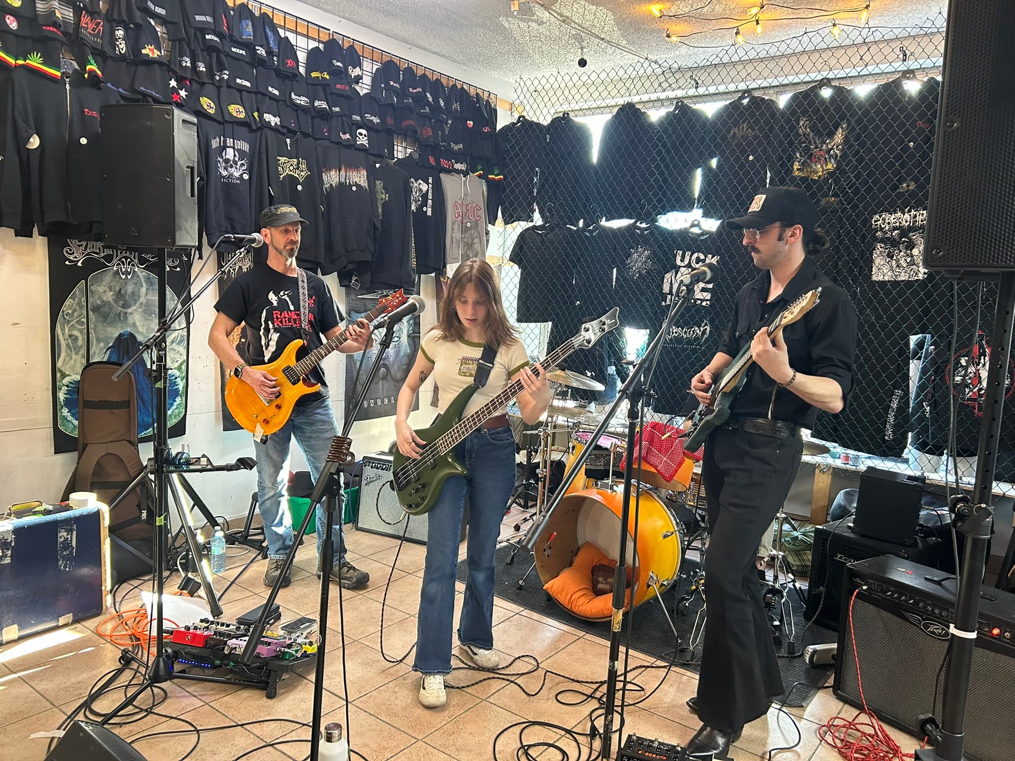 IMG 3450 (Rock Shop)