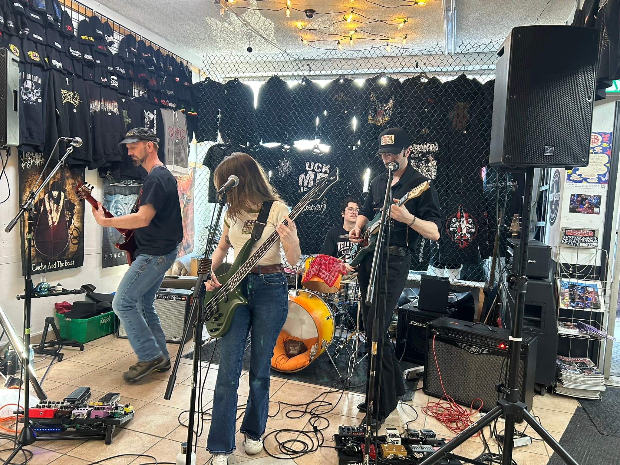 IMG 3453 (Rock Shop)