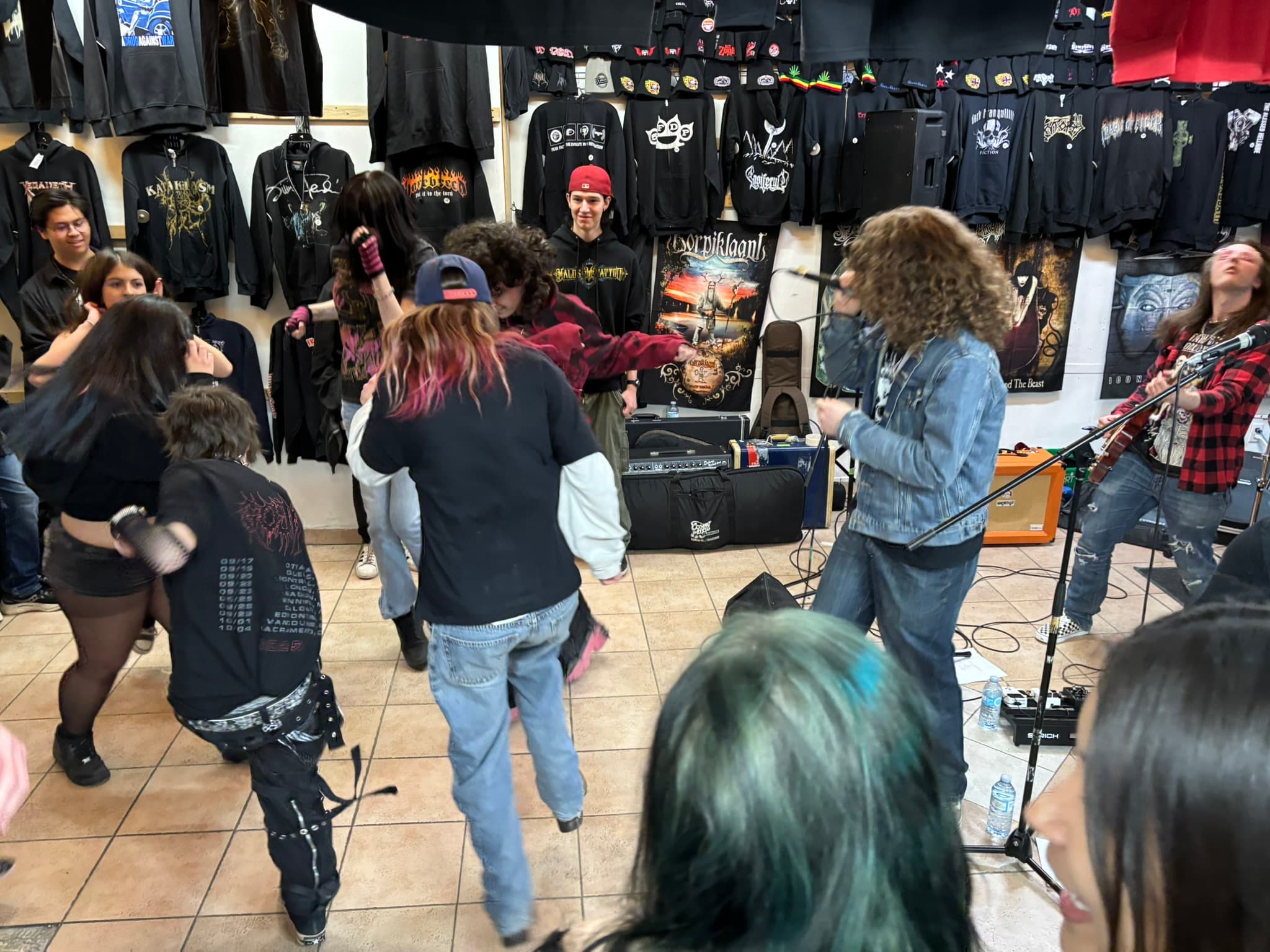 IMG 9229 (Rock Shop)