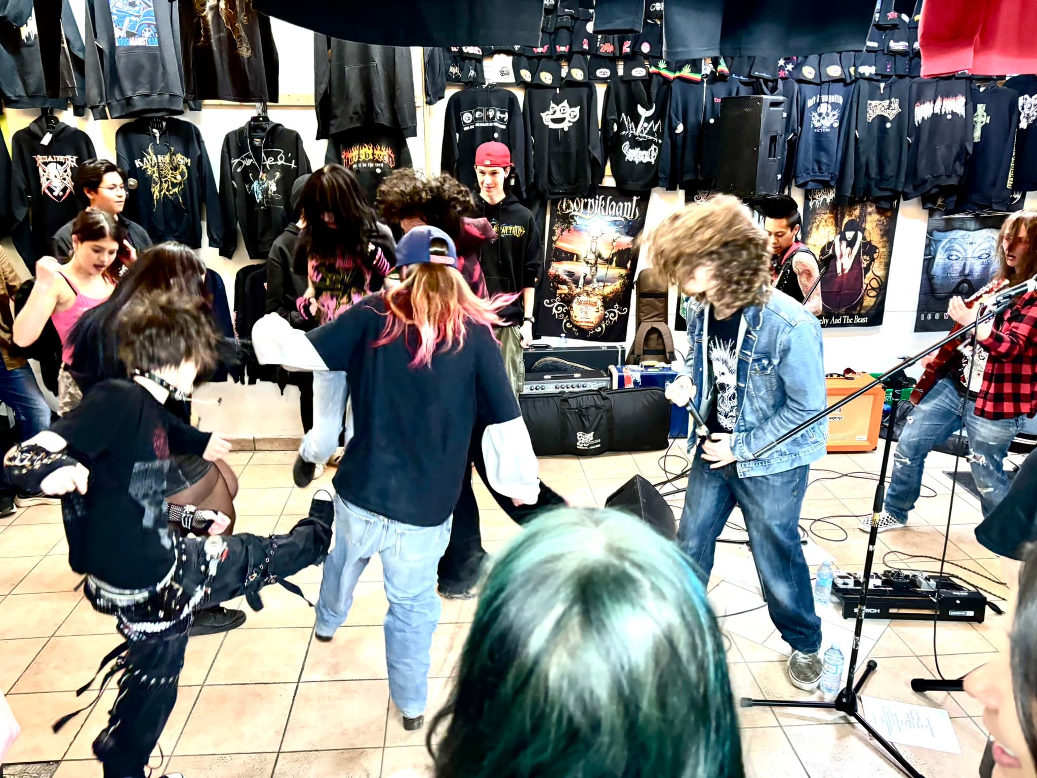IMG 9230 (Rock Shop)