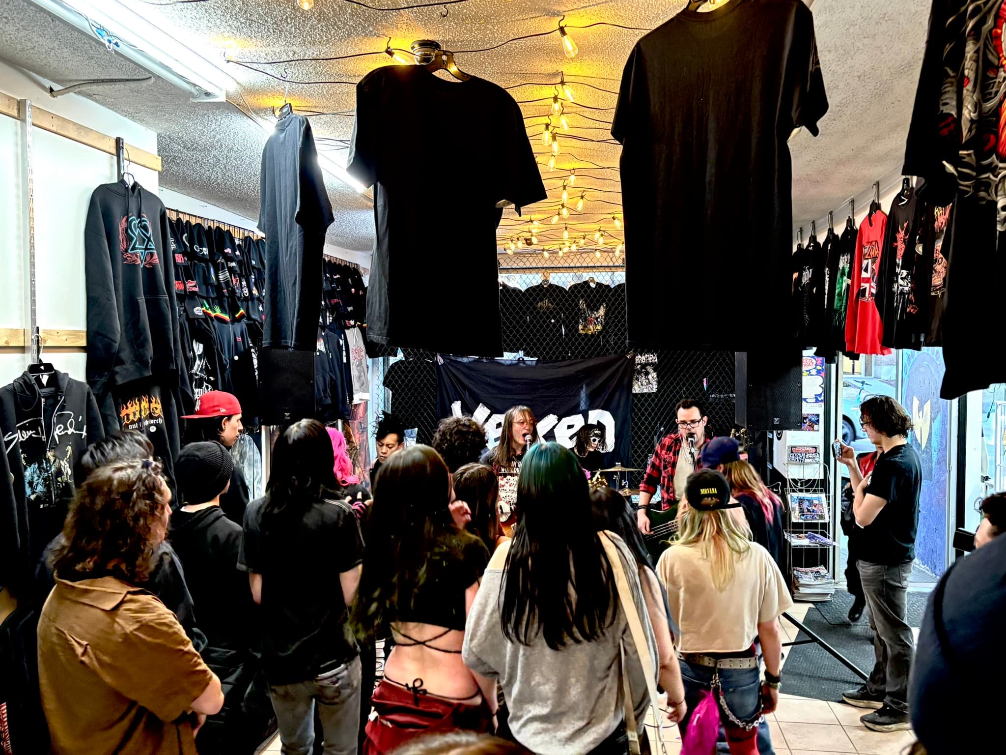 IMG 9251 (Rock Shop)