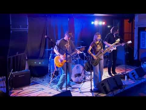 251201 Tori Morley Dirt Live Fear is Not Love