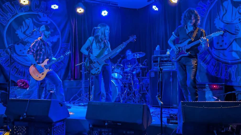 03 Phreqed Blue Stage (Blox Arts Centre Calgary Black Pontiac Cas Jade Phreqed)